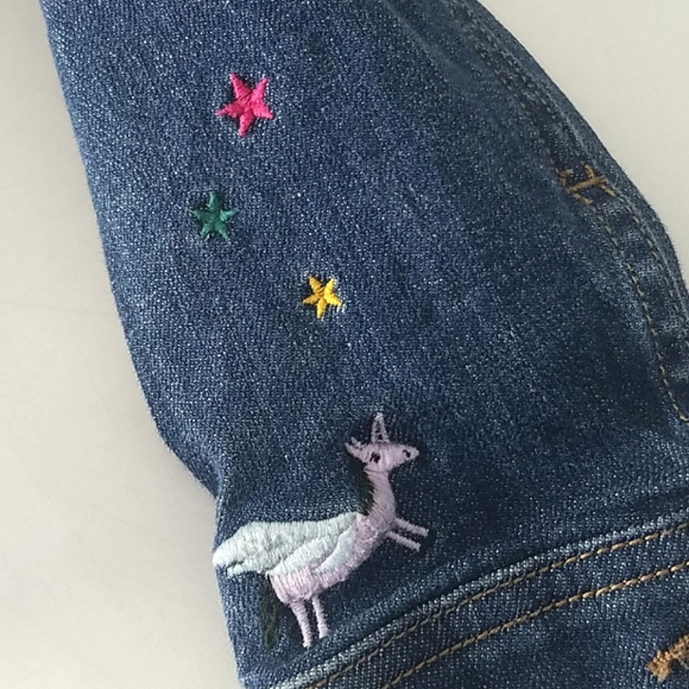 Hanna embroidered jean jacket, size 120 (6/7) - Picture 8 of 9